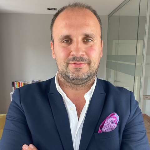 Razvan Toma